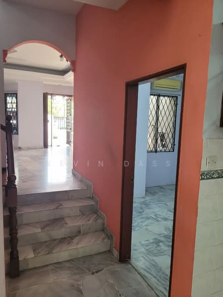 Rumah Teres 2 Tingkat untuk Dijual di Taman Wawasan (Puchong) - Kevin Dass - Entrance - PropertyGuru.com.my