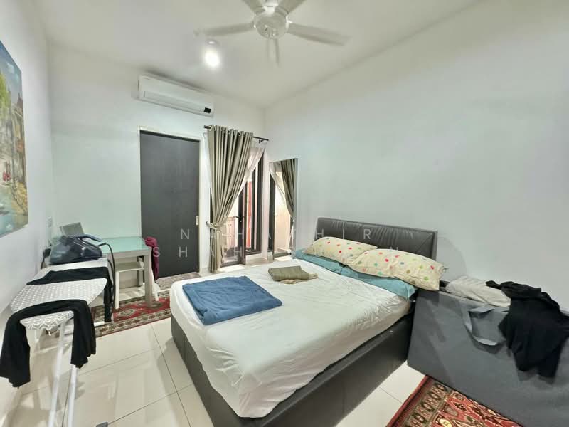 2-storey Terraced House for Sale in Bukit Jelutong (Shah Alam) - Nahathir Shahabudin - Bedroom - PropertyGuru.com.my