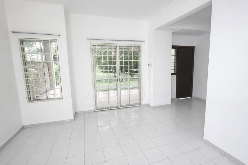 2-storey Terraced House for Sale in Presint 8 (Putrajaya) - Azizirrahim . - Living Room - PropertyGuru.com.my