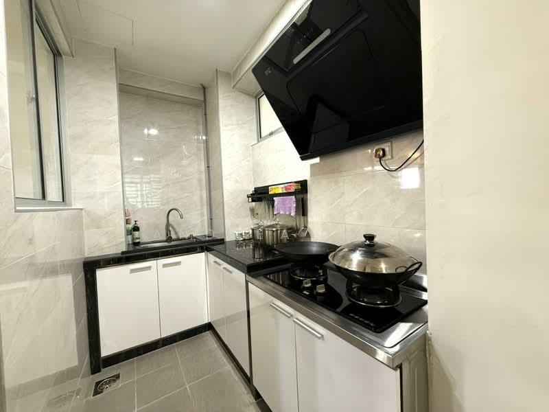 Kondominium untuk Dijual di Surin Condominium - Andrea Lee - Kitchen - PropertyGuru.com.my