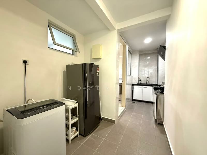 Kondominium untuk Dijual di Surin Condominium - Andrea Lee - Kitchen - PropertyGuru.com.my