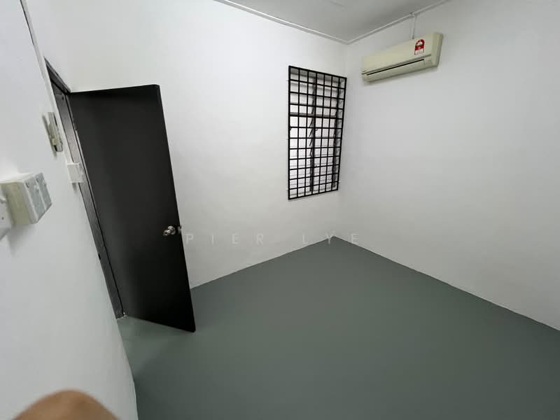 Rumah Teres 1 Tingkat untuk Dijual di Pekan Nanas (Johor) - Pier Lye - PropertyGuru.com.my