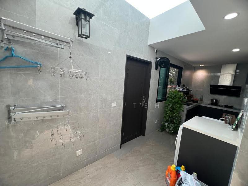 2-storey Terraced House for Sale in Bandar Bukit Raja (Klang) - Eric Teh - Kitchen - PropertyGuru.com.my
