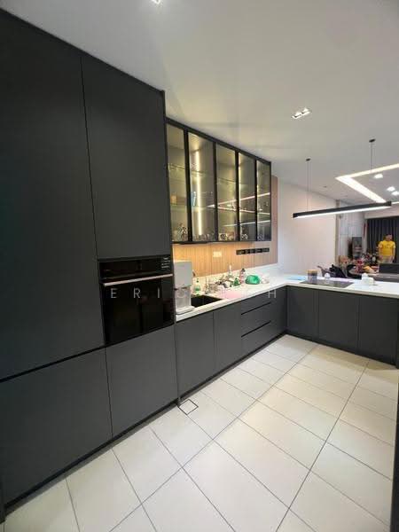 2-storey Terraced House for Sale in Bandar Bukit Raja (Klang) - Eric Teh - Kitchen - PropertyGuru.com.my
