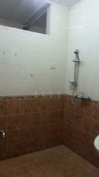 2-storey Terraced House for Rent in Kampung Kasipillay (Kuala Lumpur) - Evon Choo - Bathroom - PropertyGuru.com.my