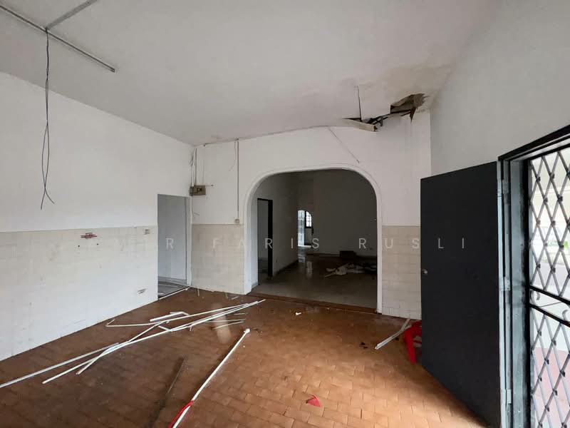 Commercial Bungalow for Rent in Taman Kebun Teh (Johor Bahru) - Amir Faris Rusli - Interior - PropertyGuru.com.my