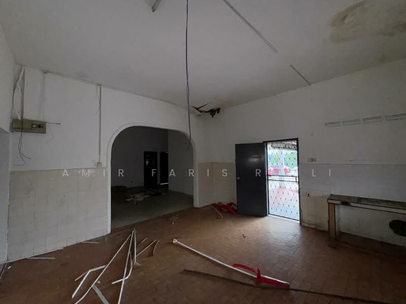 Commercial Bungalow for Rent in Taman Kebun Teh (Johor Bahru) - Amir Faris Rusli - Interior - PropertyGuru.com.my