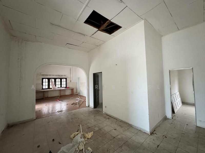 Commercial Bungalow for Rent in Taman Kebun Teh (Johor Bahru) - Amir Faris Rusli - Interior - PropertyGuru.com.my