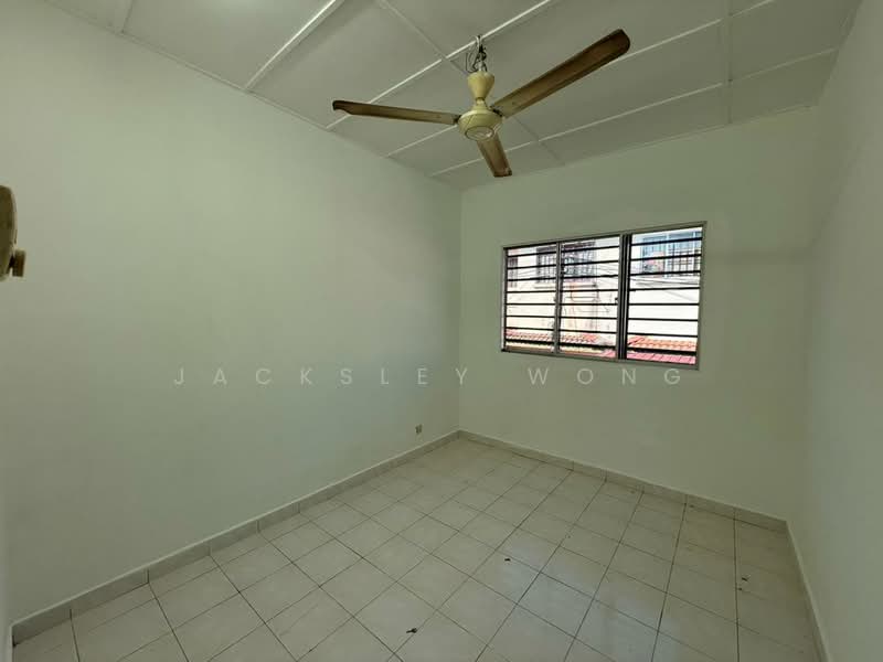 Rumah Teres 2 Tingkat untuk Dijual di Taman Prima Saujana (Kajang) - Jacksley Wong - PropertyGuru.com.my