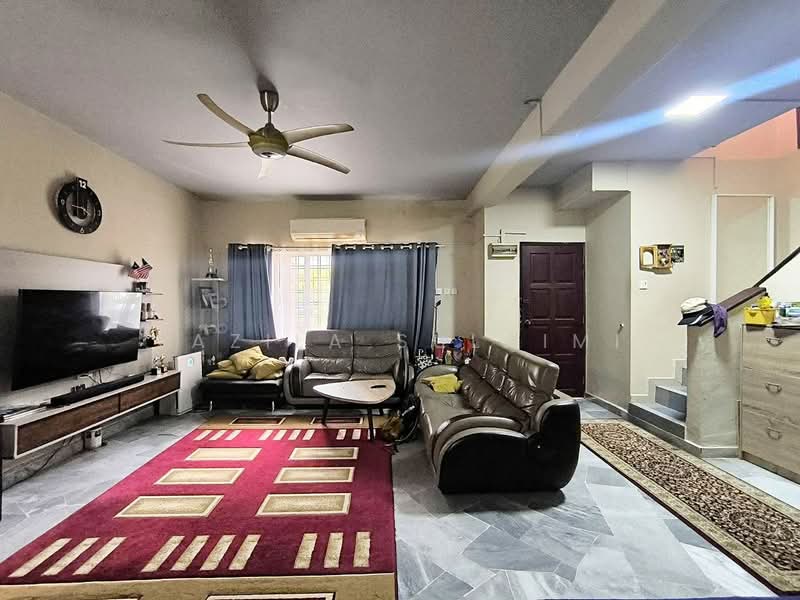 Rumah Teres 2 Tingkat untuk Dijual di Shah Alam (Selangor) - Yazila Sulaimi - Living Room - PropertyGuru.com.my