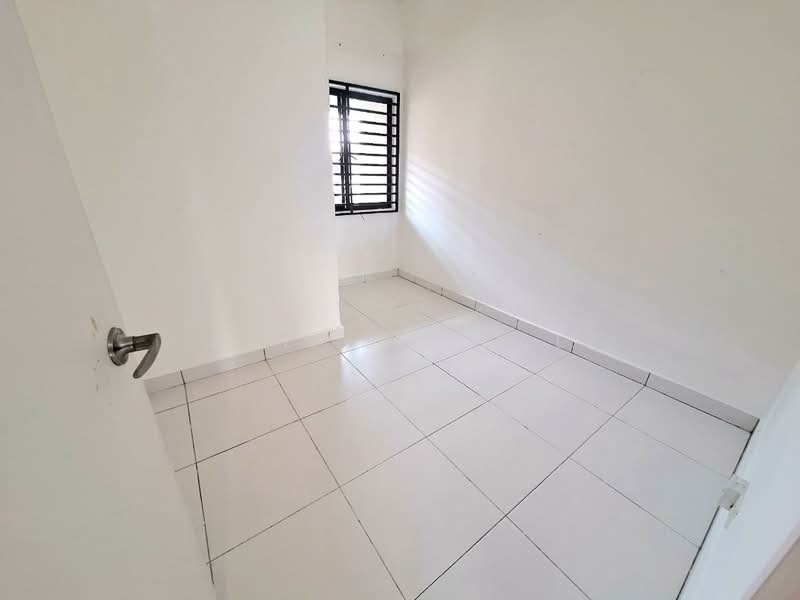 2-storey Terraced House for Sale in Bandar Mahkota (Banting) - Aliff Iqbal - PropertyGuru.com.my