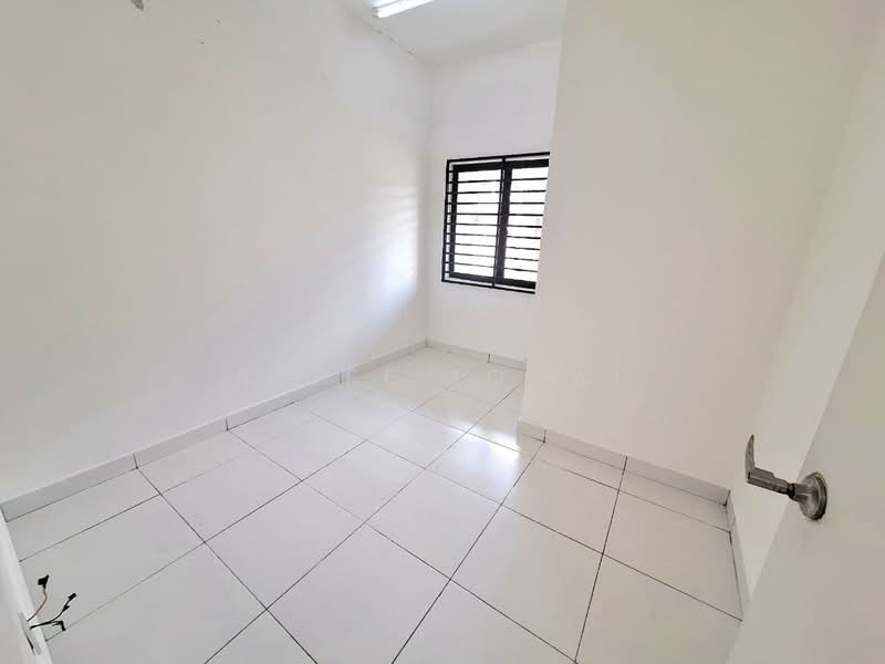 2-storey Terraced House for Sale in Bandar Mahkota (Banting) - Aliff Iqbal - PropertyGuru.com.my