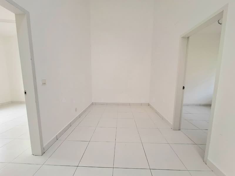 2-storey Terraced House for Sale in Bandar Mahkota (Banting) - Aliff Iqbal - PropertyGuru.com.my