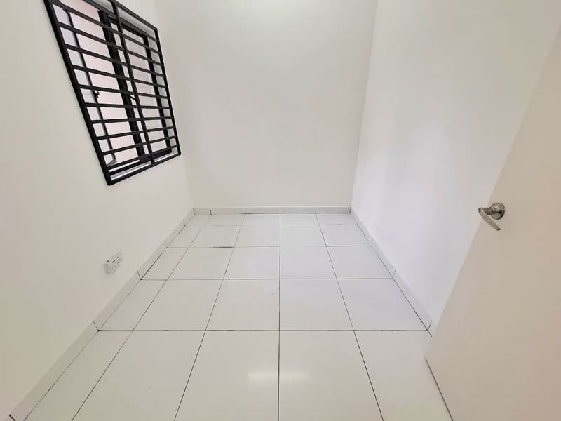 2-storey Terraced House for Sale in Bandar Mahkota (Banting) - Aliff Iqbal - PropertyGuru.com.my