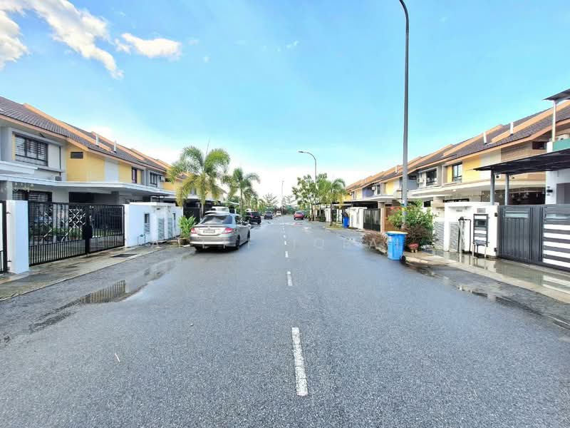 2-storey Terraced House for Sale in Bandar Mahkota (Banting) - Aliff Iqbal - PropertyGuru.com.my