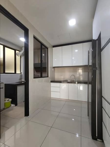 Condominium for Sale at Upper East @ Tiger Lane - Jeff Tan - Kitchen - PropertyGuru.com.my