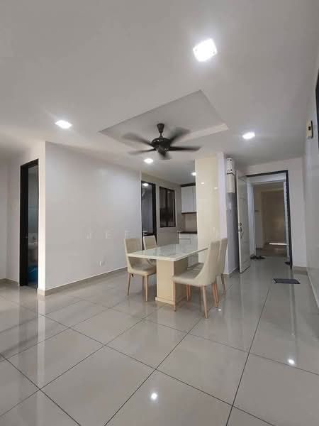 Condominium for Sale at Upper East @ Tiger Lane - Jeff Tan - Dining Room - PropertyGuru.com.my
