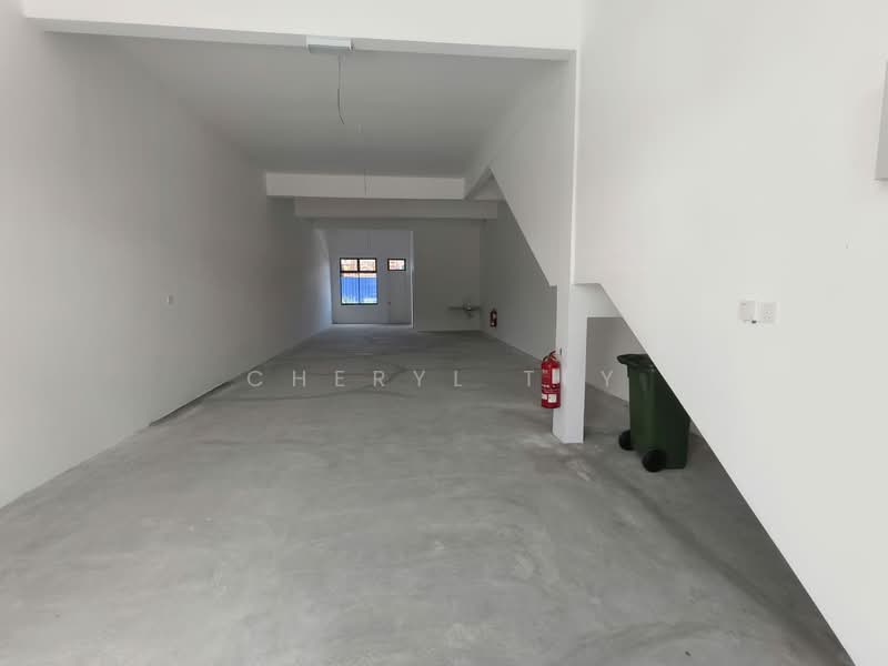 Shop for Rent in Taman Bukit Kaze (Ulu Tiram) - Cheryl Tey - Interior - PropertyGuru.com.my
