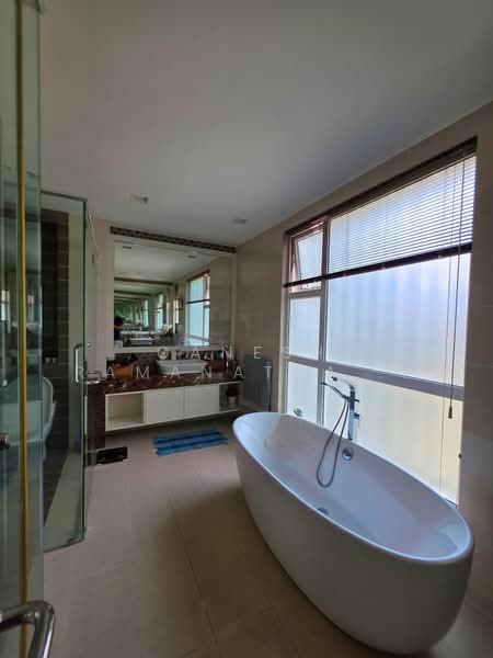 Rumah Berkembar untuk Disewa di Bandar Damansara Perdana (Damansara Perdana) - Ganesh Ramanathan (Ganesha) - Bathroom - PropertyGuru.com.my