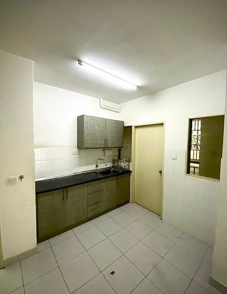 Apartment for Sale at Seri Intan Apartment - Loga Raju - Kitchen - PropertyGuru.com.my