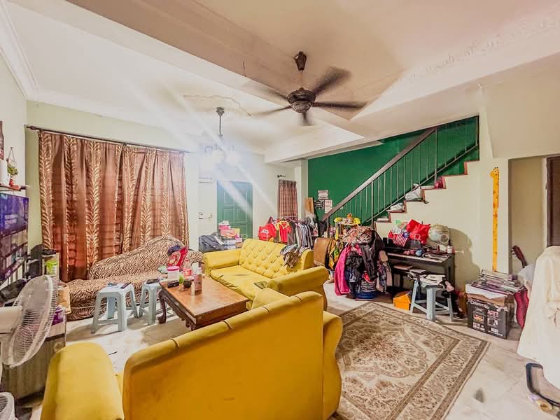 Rumah Kluster untuk Dijual di Bandar Tasik Puteri (Rawang) - Fauzan bin Sahrom - Living Room - PropertyGuru.com.my