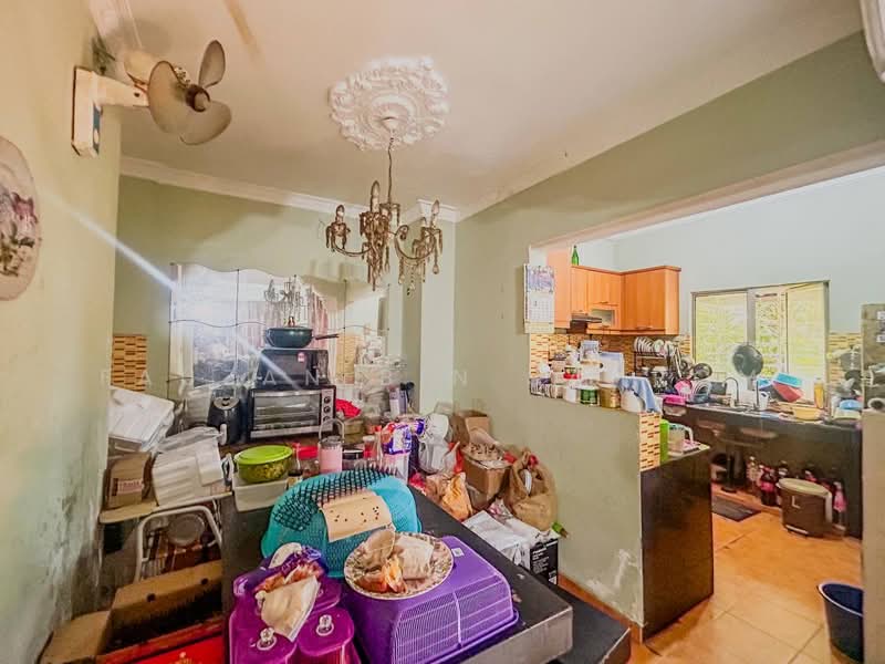 Rumah Kluster untuk Dijual di Bandar Tasik Puteri (Rawang) - Fauzan bin Sahrom - Kitchen - PropertyGuru.com.my