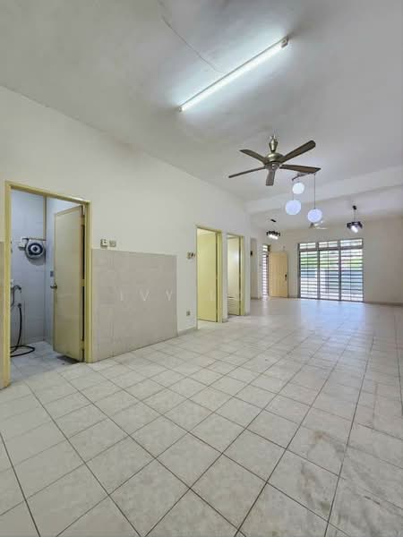 2-storey Terraced House for Sale in Taman Desa Tebrau (Tebrau) - Ivy Low - Living Room - PropertyGuru.com.my
