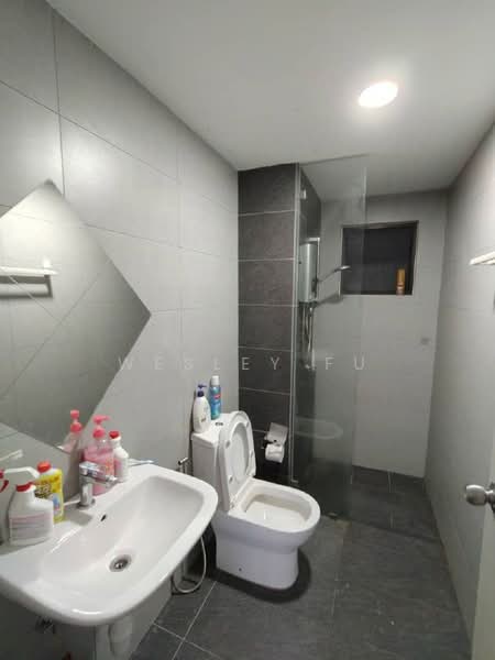 Kondominium untuk Dijual di Trinity Lemanja - Wesley Fu - Bathroom - PropertyGuru.com.my
