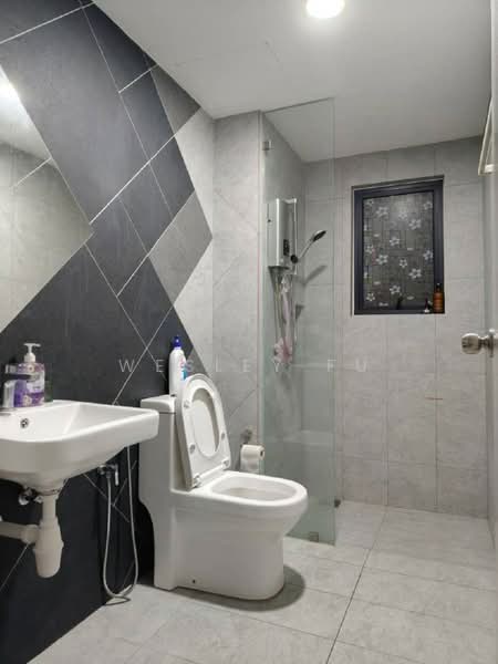 Kondominium untuk Dijual di Trinity Lemanja - Wesley Fu - Bathroom - PropertyGuru.com.my