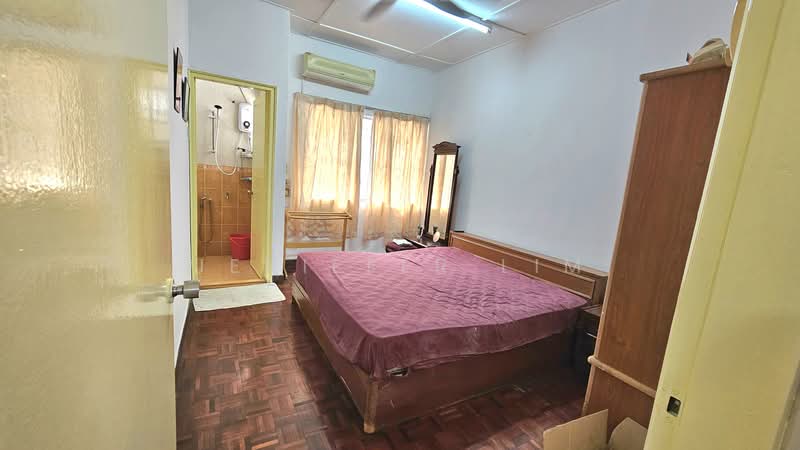 2-storey Terraced House for Rent in SS 21, Damansara Utama (Petaling Jaya) - Jeniffer Lim - Bedroom - PropertyGuru.com.my