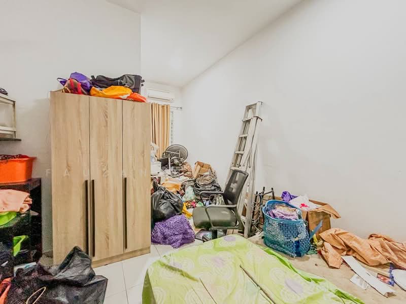 2-storey Terraced House for Sale in Bandar Puncak Alam (Puncak Alam) - Fauzan bin Sahrom - Bedroom - PropertyGuru.com.my
