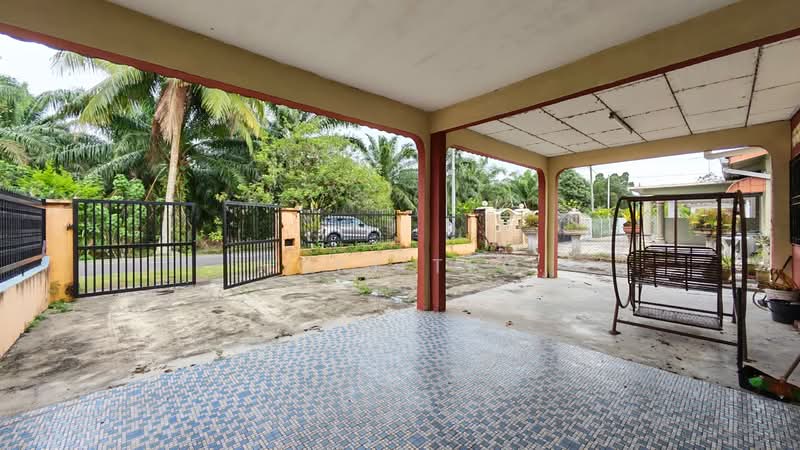 Semi-Detached House for Sale in Taman Rengit (Rengit) - Hoki Teo - Exterior - PropertyGuru.com.my