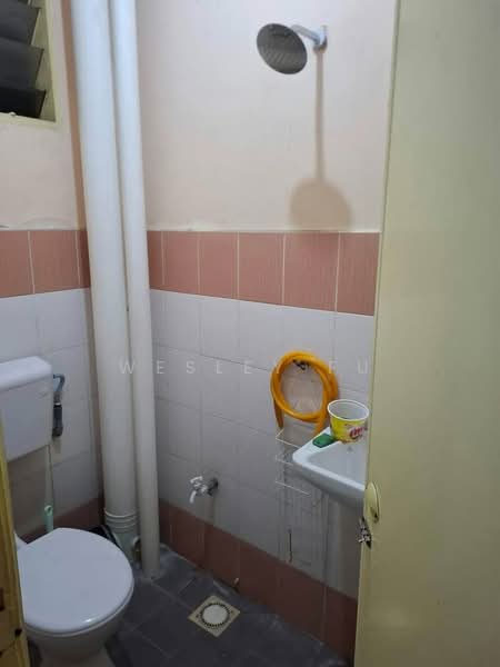 Apartment for Sale at Mentari Court - Wesley Fu - Bathroom - PropertyGuru.com.my