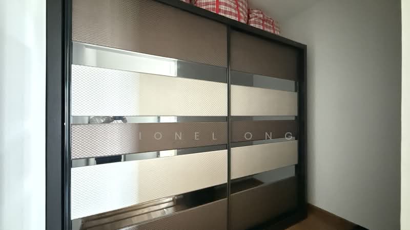 Servis Apartment untuk Dijual di Amaya Maluri - Llionel Ong - Walk-in Closet - PropertyGuru.com.my