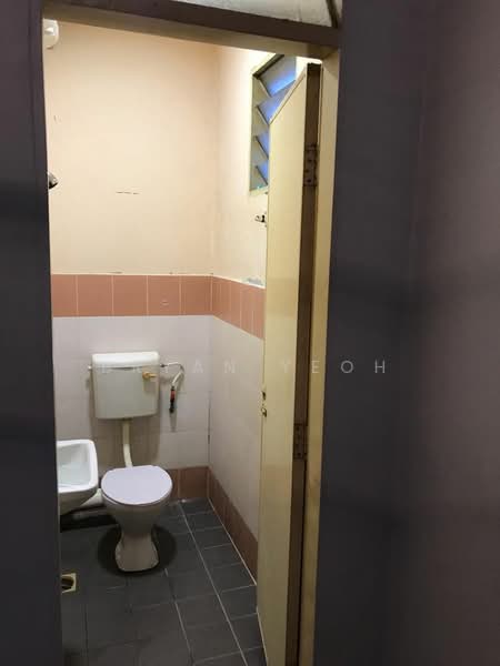 Pangsapuri untuk Dijual di Mentari Court - Bryan Yeoh - Bathroom - PropertyGuru.com.my