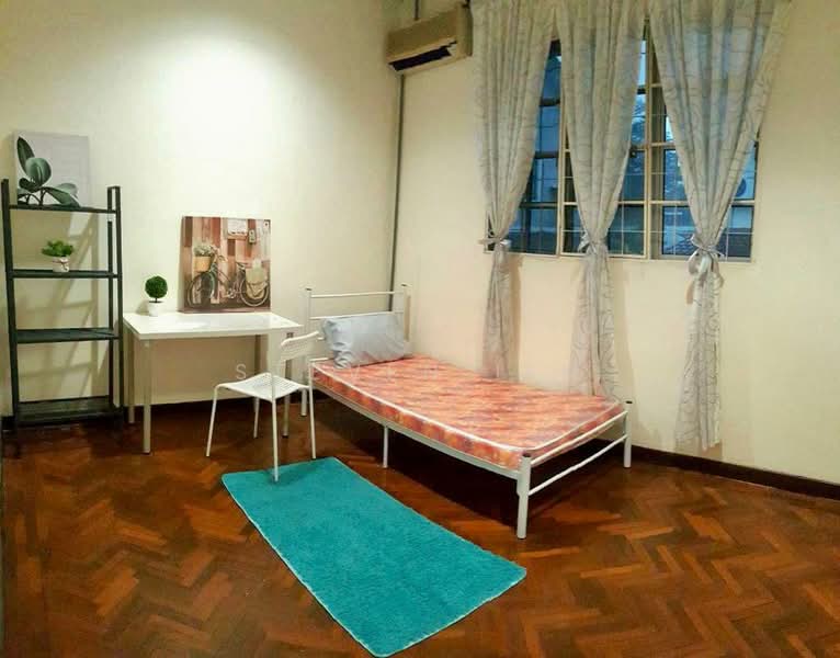 Bungalow for Rent in SS2 (Petaling Jaya) - Steven Lim - Bedroom - PropertyGuru.com.my