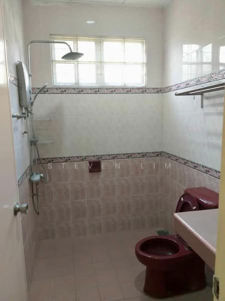 Bungalow for Rent in SS2 (Petaling Jaya) - Steven Lim - Bathroom - PropertyGuru.com.my