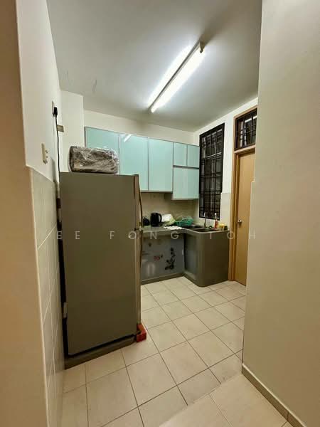 Rumah Teres 2 Tingkat untuk Dijual di Taman Setia Indah (Tebrau) - Ee Fong Toh - Kitchen - PropertyGuru.com.my