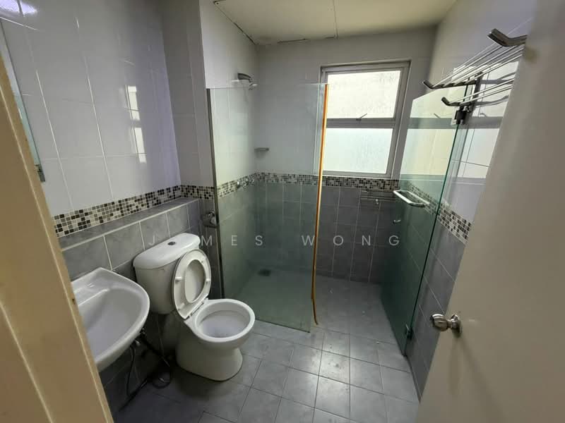 Condominium for Rent at Seri Maya Condominium - James Wong - Bathroom - PropertyGuru.com.my