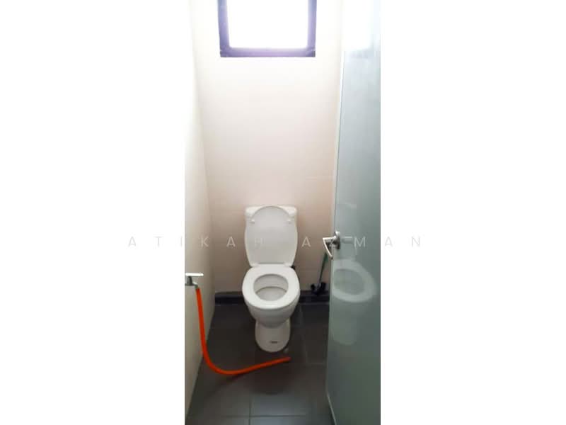 Retail Space for Rent in Bandar Bukit Puchong (Puchong) - Atikah Azman - Bathroom - PropertyGuru.com.my