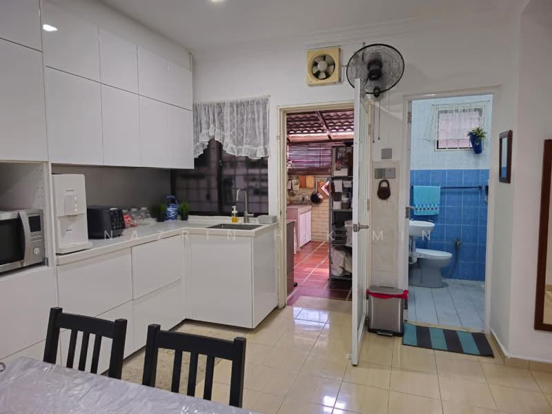2-storey Terraced House for Sale in Taman Putra Perdana (Puchong) - Nazrin Hakimin - Kitchen - PropertyGuru.com.my