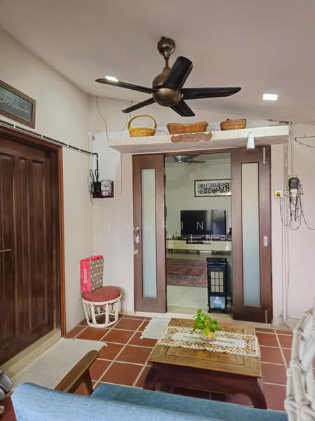 2-storey Terraced House for Sale in Taman Putra Perdana (Puchong) - Nazrin Hakimin - Living Room - PropertyGuru.com.my