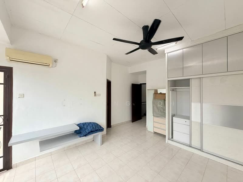 2-storey Terraced House for Sale in Taman Seri Austin (Tebrau) - Ee Fong Toh - Bedroom - PropertyGuru.com.my