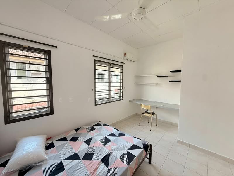 2-storey Terraced House for Sale in Taman Seri Austin (Tebrau) - Ee Fong Toh - Bedroom - PropertyGuru.com.my