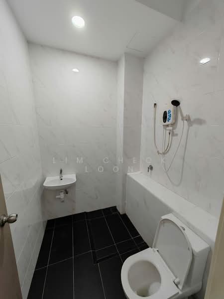 2-storey Terraced House for Rent in Seberang Perai (Penang) - Lim Cheok Loon - Bath Room - PropertyGuru.com.my