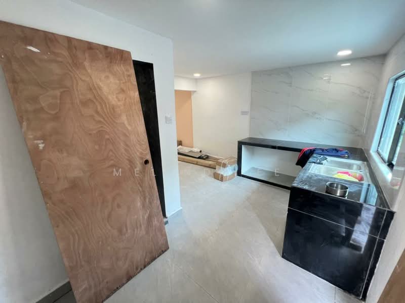 Rumah Teres 2 Tingkat untuk Dijual di Taman Mount Austin (Tebrau) - Melinda Ee - Kitchen - PropertyGuru.com.my