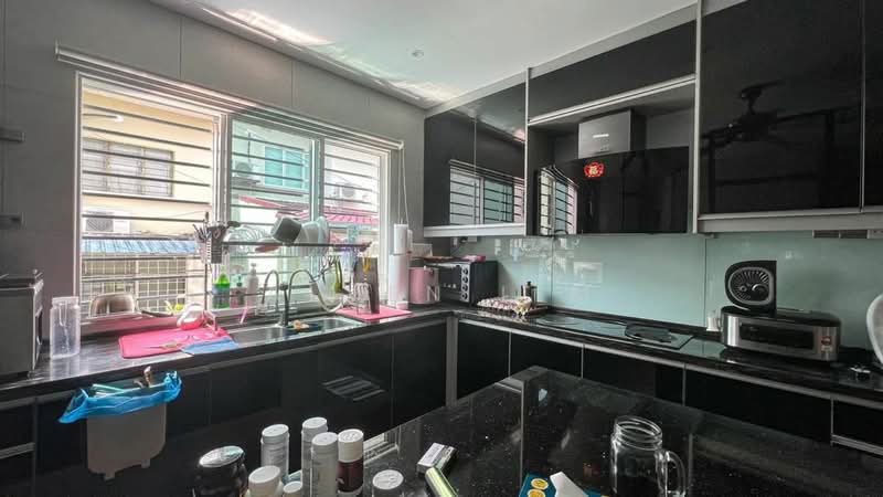 2-storey Terraced House for Sale in Bandar Sri Damansara (Selangor) - Alven Lim - Kitchen - PropertyGuru.com.my