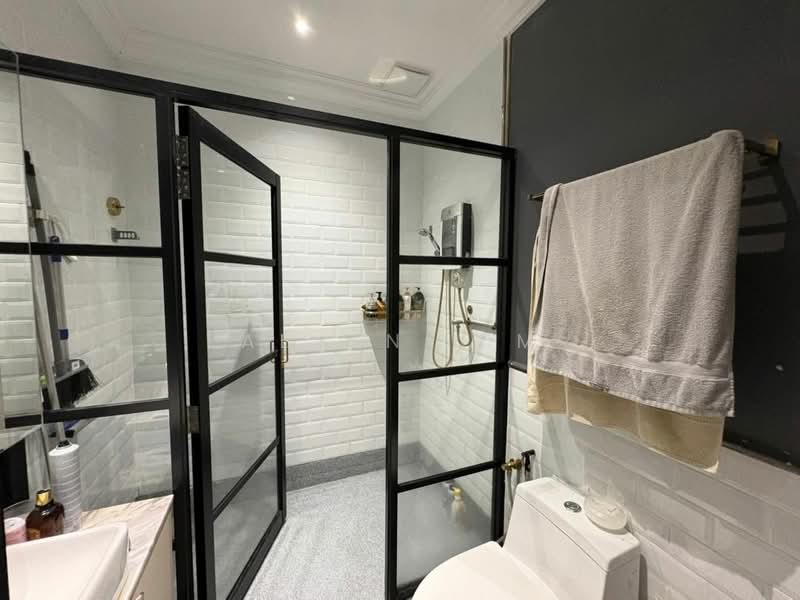 2-storey Terraced House for Sale in Bandar Sri Damansara (Selangor) - Alven Lim - Bathroom - PropertyGuru.com.my