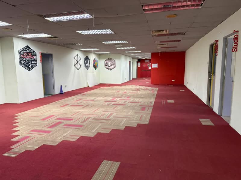 Pejabat untuk Dijual di Subang Jaya (Selangor) - Eleni Yeoh - Corridor - PropertyGuru.com.my