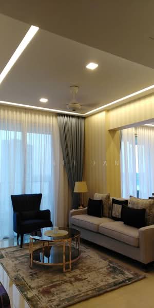 Servis Apartment untuk Dijual di Puteri Cove Residences - Janet Tan - Living Room - PropertyGuru.com.my
